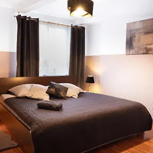 Clicktheflat Piekna Center Hostel