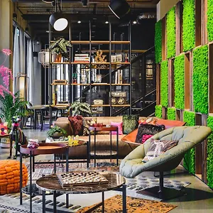 Hotel Moxy Airport Poznań