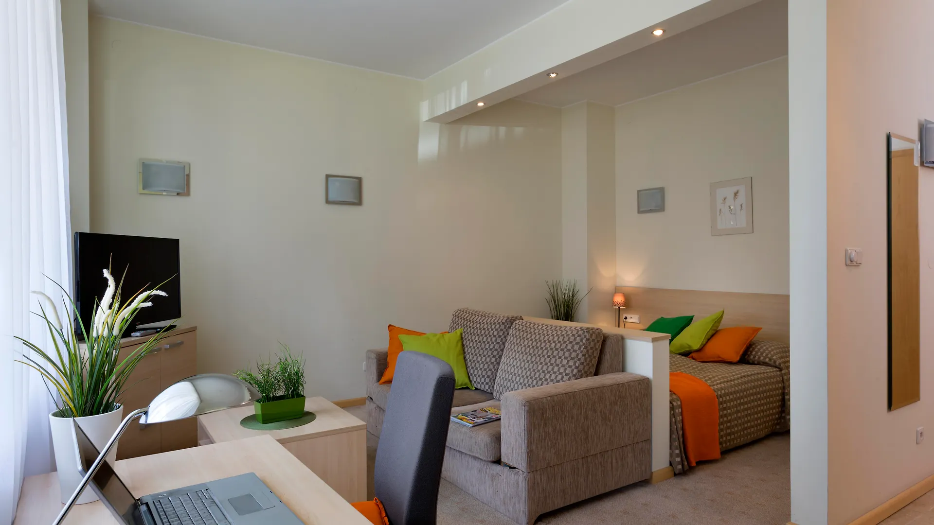 Apartamenty Media Park Varsovia Polonia