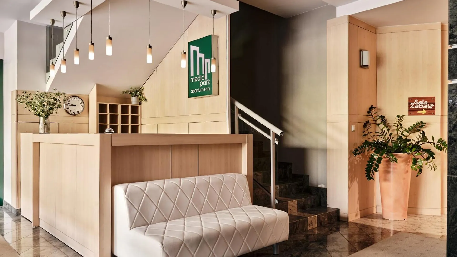 Apartamenty Media Park Varsovia Polonia